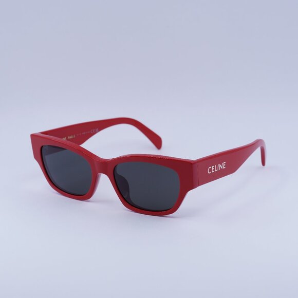 🕶️ New Celine CL40197U 66A Sunglasses - Red Frame, Smoke Lenses - Picture 2 of 10